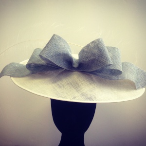 oversized bow saucer hat