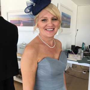 bespoke navy cocktail hat with crin