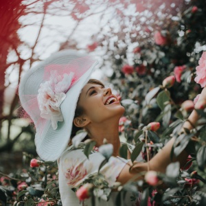 madame butterfly statement hat