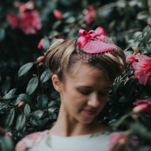 Customisable veiled fascinator