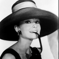 breakfast at Tiffanys black and white hat