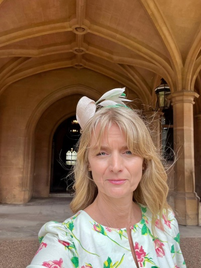 Light pink and green headpiece for an investiture
