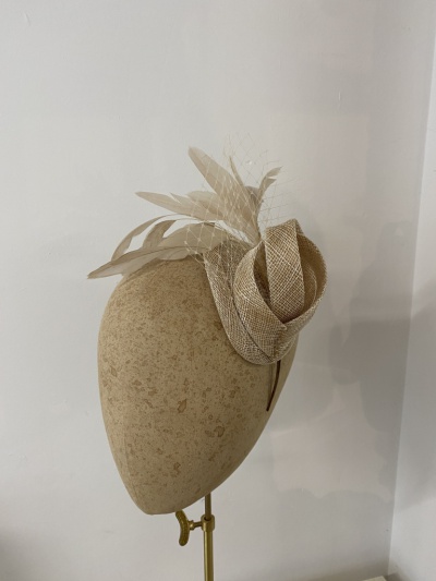 Light gold headpiece for a wedding