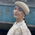 straw 1950s style beret Holly Young