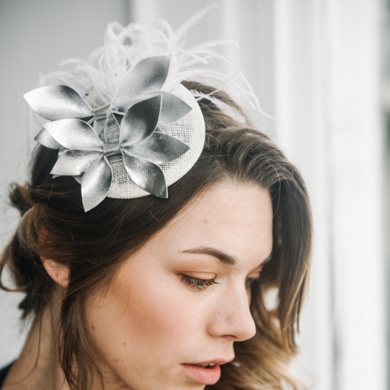 'Thea-Josaphine' Silver leather cocktail hat