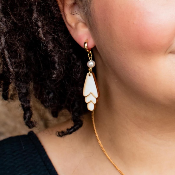 'Tegen' Pearl Earrings in Natural 'Tegen' Pearl Earrings in Natural