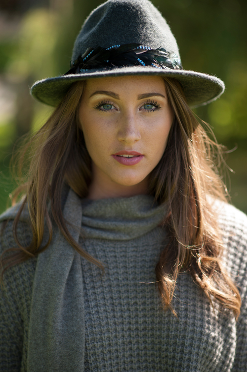 womens-charcoal-feather-trilby