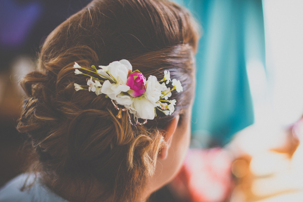 bridesmaids-hair-accessories-pink-ivory-holly-young